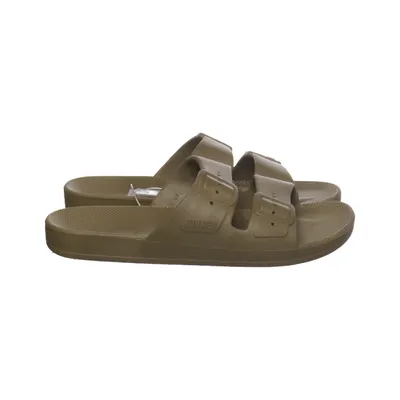 Sandals (Beige) from Moses