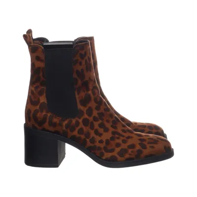 Chelsea boots (Brown, Black) from Graceland