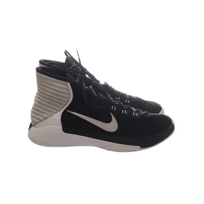 Basketball shoes (Black, White, Silver) from Nike