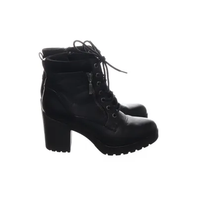 Stövletter (1 110 3982 1) från ESPRIT