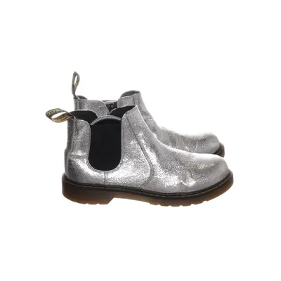 Boots (Silverfärgad) från Dr. Martens