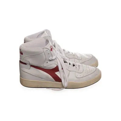 Basketskor (Vit, Röd) från Diadora