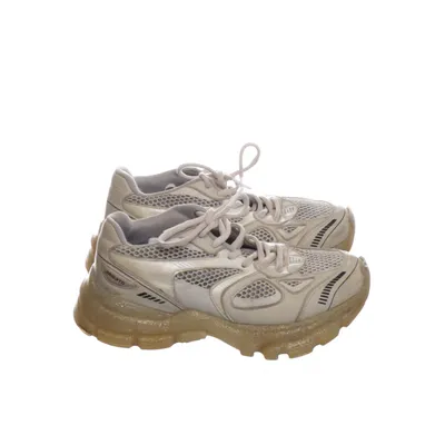 Baskets (Blanc) de Axel Arigato