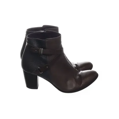 Heeled boots (Brown, Black) from Cypres