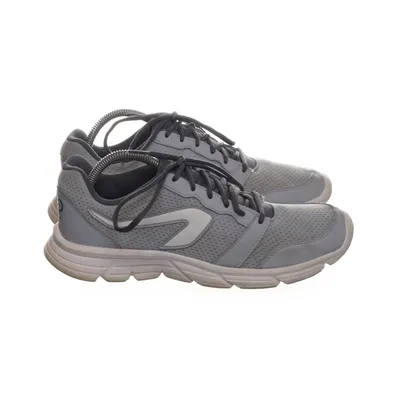 Trainingsschoenen (EKIDEN ONE WOMAN GREY) van Decathlon