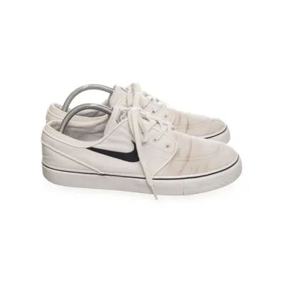 Tygskor (Vit, Svart) från Nike SB