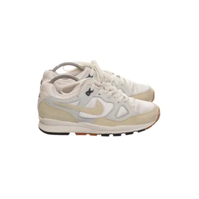Trainingsschoenen (Wit, Beige, Blauw) van Nike