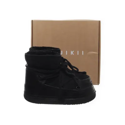 Stövlar (Svart) från Inuikii