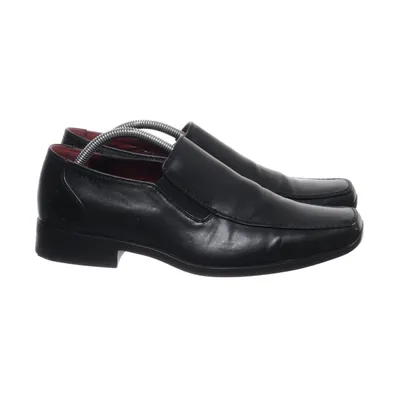 Walking shoes (Black) from Memphis One