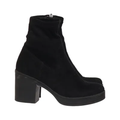 Bottes à talons (Noir) de Attitude