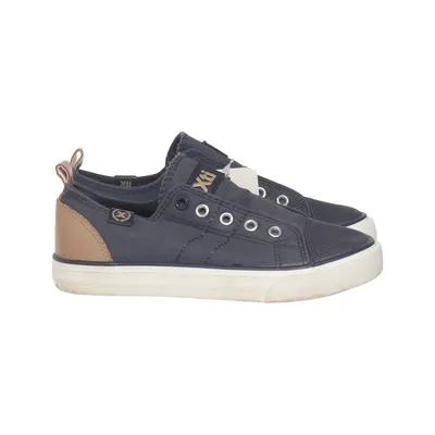 Slip-ons (Blue) from Xti Urban Brand