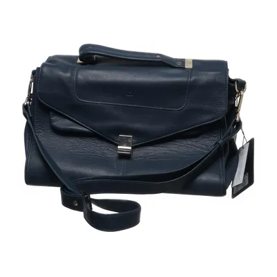 Axelremsväska (Blå) från Adax Skinn