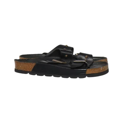 Slip-ins (Black) from Amust