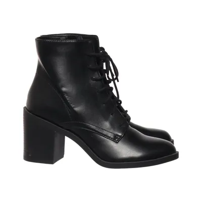Heeled boots (Black) from Graceland