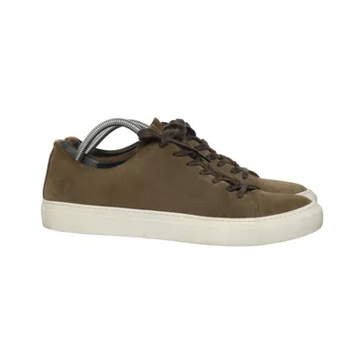 Sneakers (Less) from Sneaky Steve