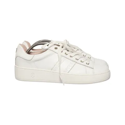 Sneakers (White) from Philip Hog