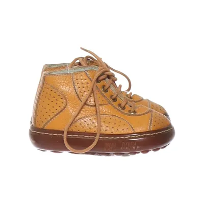 Bottes à lacets (Marron) de Pom d'Api