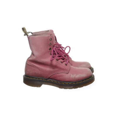 Kängor (Rosa, Svart, Brun, Gul) från Dr. Martens