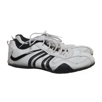 Träningsskor (Vit, Svart) från Diadora