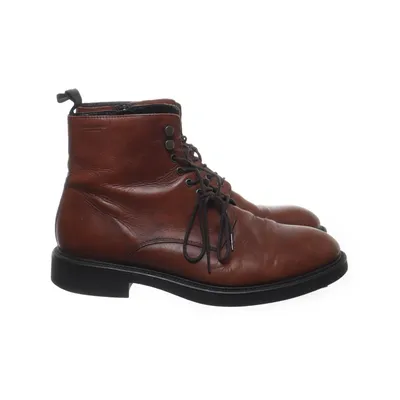 Laced boots (Brown, Black) from Vagabond