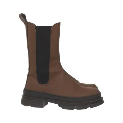 Chelsea boots (Brown, Black) from Garment Project