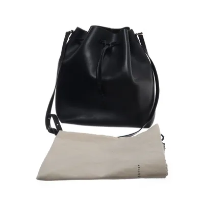 Axelremsväska (Svart) från Sandqvist Skinn, Ekologisk bomull