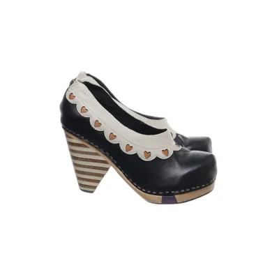 Clogs (Black, Beige) from Lola Ramona