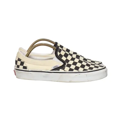 Slip-ons (Black, White) from Vans