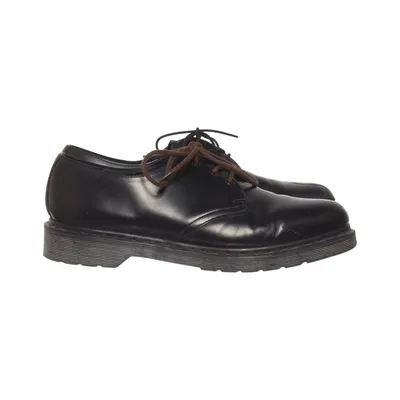 Derbyskor (Svart) från Dr. Martens