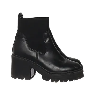 Bottes à talons (Noir) de Truffle Collection
