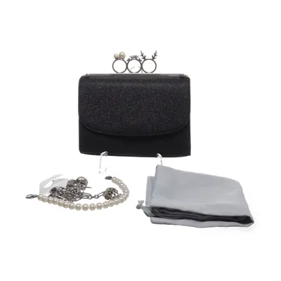 Axelremsväska (Svart) från Charles & Keith