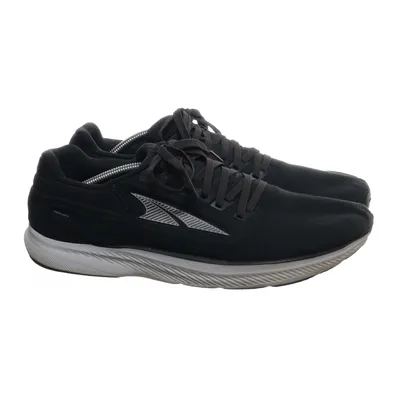 Running shoes (Escalante 3) from Altra