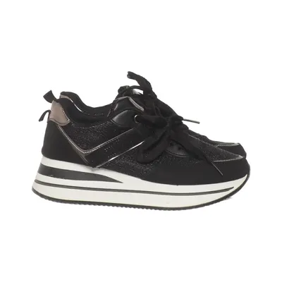 Baskets (Noir) de Flyfor