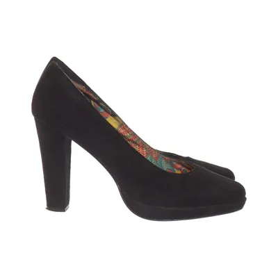 Pumps (Black) from Pearlz