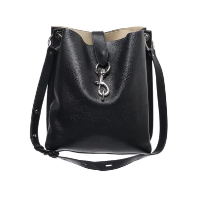 Axelremsväska (Svart) från Rebecca Minkoff