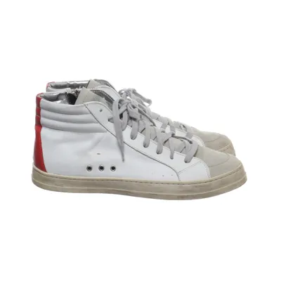 Sneakers (White, Silver) from P448