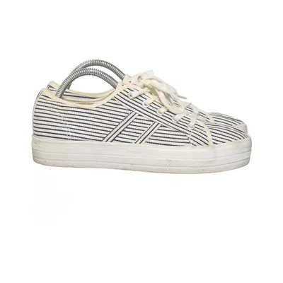 Chaussures en toile (Blanc, Noir) de Sacha Coton