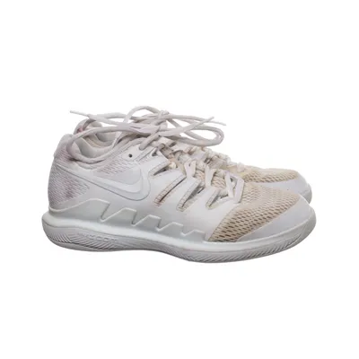 Tennisketsjer (AQ8611-101) fra Nike