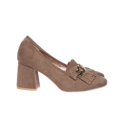 Pumps (Brown) from Fabs