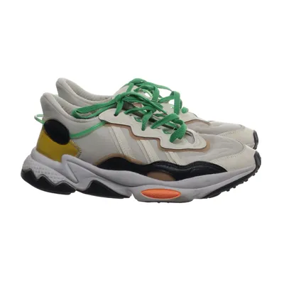 Sneakers (Ozweego) från Adidas