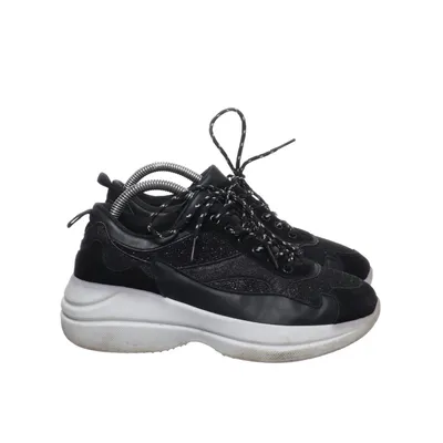 Sneakers (Zwart) van Claudia Ghizzani