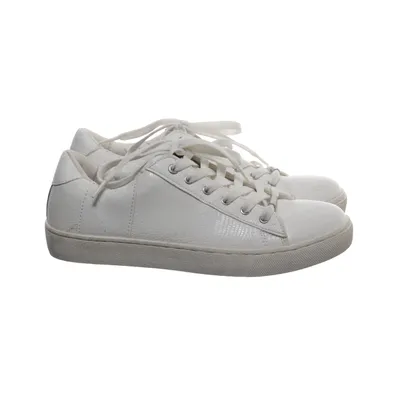 Sneakers (White) from U&Me