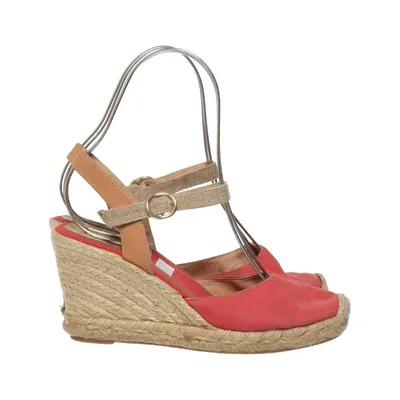 Wedges (Red, Beige) from Kanna