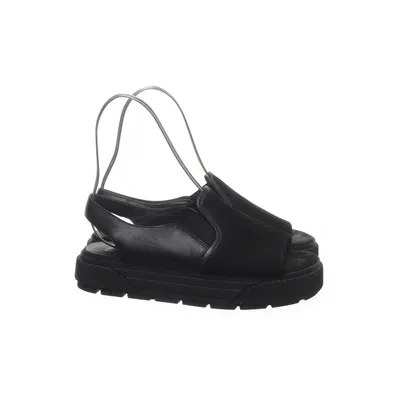 Sandals (Black) from Camper
