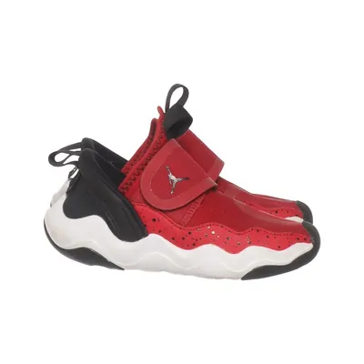 Trainers (Red, White, Black) from Nike