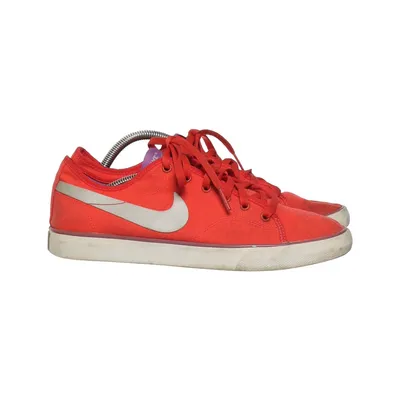 Tygskor (Röd, Silverfärgad) från Nike