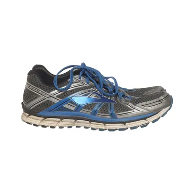 Running shoes (GTS Seventeen) from Brooks