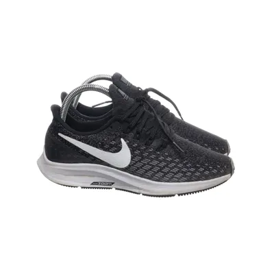 Trainers (Black) from Nike