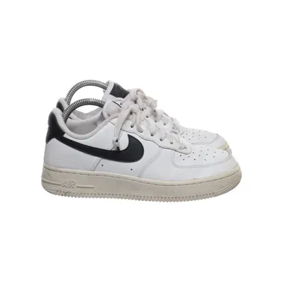 Sneakers (Air Force 1) från Nike