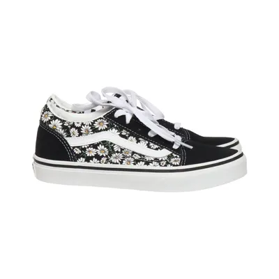 Sneakers (Black, White) from Vans